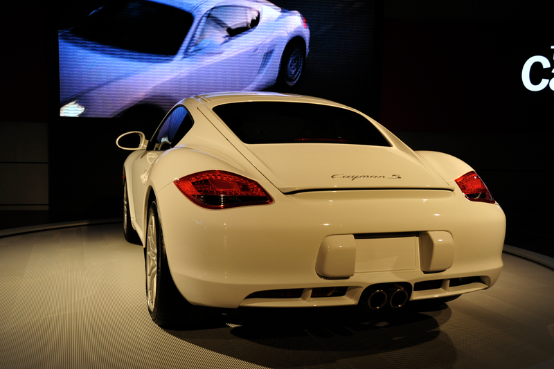 Illustration for article titled 2009 Porsche Cayman Comes To LA, Brings Optional Limited Slip Differential